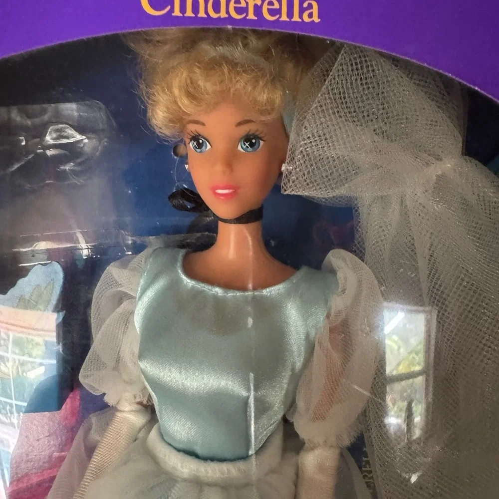 NIB 1991 Disney Classics Cinderella Doll Reversible Ballgown Wedding Dress